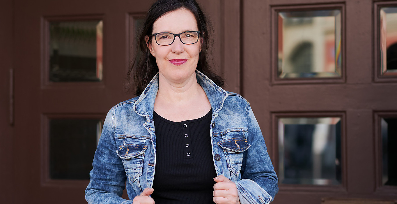 Dipl.-Journ. Nikola Marquardt; Gründerin, Herausgeberin, Mentorin; Meinungsbarometer.info - Das Fachdebattenportal