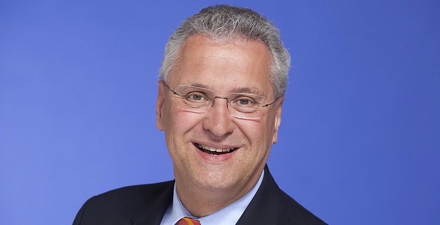 Joachim Herrmann, Staatsminister Bayerisches Staatsministerium des Innern, für Bau und Verkehr Joachim Herrmann, Staatsminister Bayerisches Staatsministerium des Innern, für Bau und Verkehr