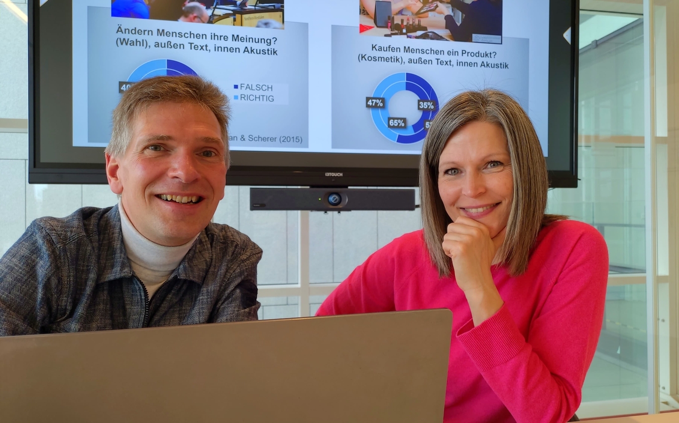 Oliver Niebuhr (Founder All Good Speaker) und Daniela Langer (Stimmcoach) [Quelle: privat]