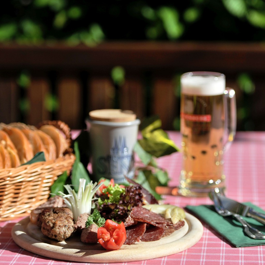 Vespern in der KeilerSch&auml;nke des BurgHotels [Quelle: Hardenberg BurgHotel ]