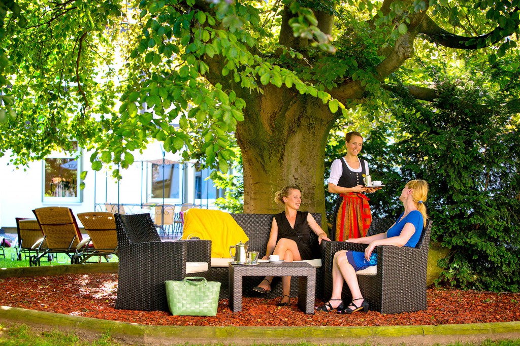 Kaffeegenuss im Garten [Quelle: Ingo Wandmacher]