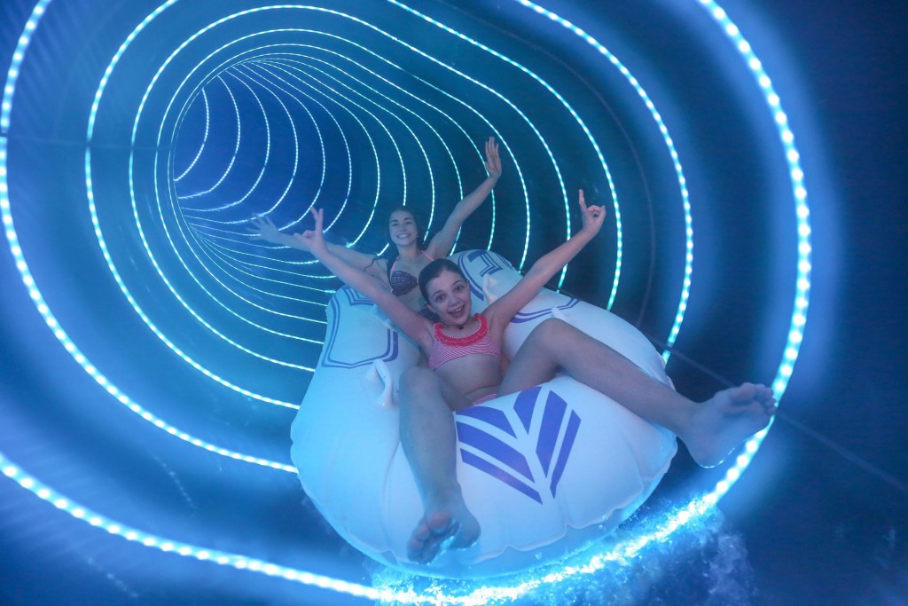 100 Meter lange Wasserrutsche [Quelle: Leading Family Hotel & Resort Dachsteink&ouml;nig/www.360perspektiven.at]