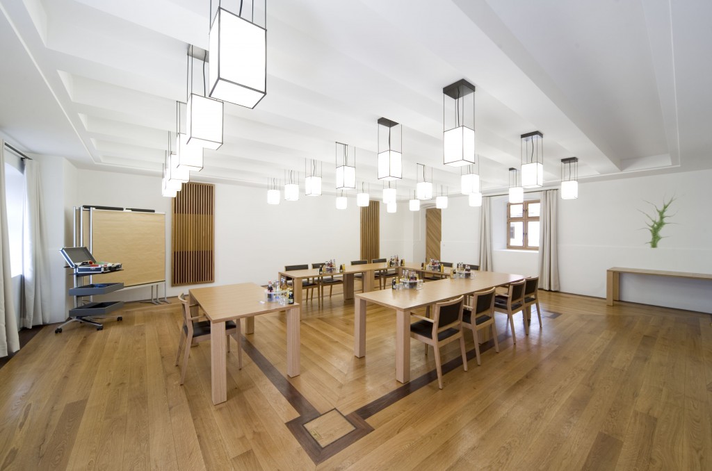 Alle Tagungsräume sind nach modernstem Standard eingerichtet [Quelle: Schloss Hohenkammer]