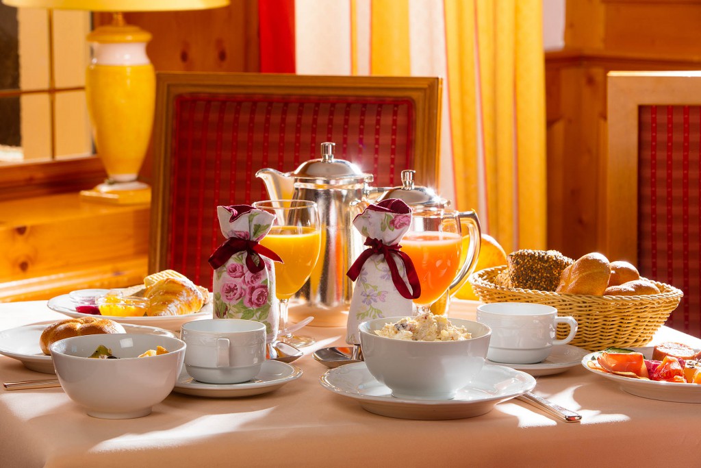 Mit einem reichhaltigen Fr&uuml;hst&uuml;ck in den Tag starten [Quelle: Ingo Wandmacher]